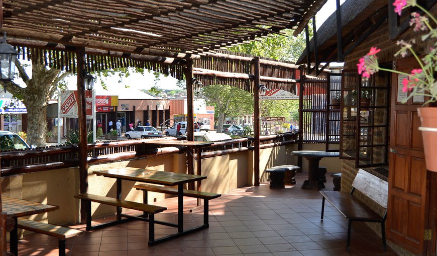 Enjoy light meals and pub lunches on the covered patio/stoep whilst you relax in the tranquillity of a typical country/platteland town. Enjoy light meals and pub lunches on the covered patio/stoep whilst you relax in the tranquillity of a typical country/platteland town.