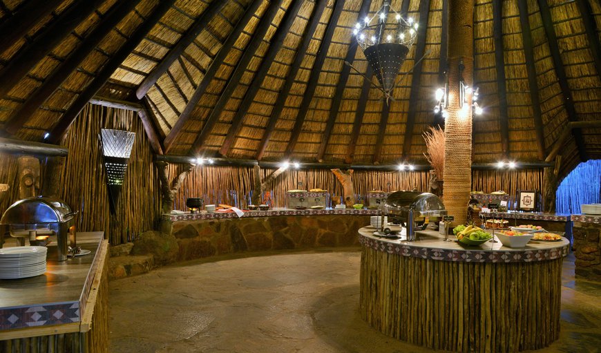 Tuck into a mouthwatering impala casserole or a delicious vegetarian dish. Mabula Game Lodge serves up a staggering array of appetizing dishes to tempt your vegetarian or carnivorous palate.
An unbelievable display of salads, bread, roasts, fish and cold meats, not to mention traditional South African desserts will have you lingering at the buffet far longer. You’ll never walk away hungry at Mabula Game Lodge! Tuck into a mouthwatering impala casserole or a delicious vegetarian dish. Mabula Game Lodge serves up a staggering array of appetizing dishes to tempt your vegetarian or carnivorous palate.
An unbelievable display of salads, bread, roasts, fish and cold meats, not to mention traditional South African desserts will have you lingering at the buffet far longer. You’ll never walk away hungry at Mabula Game Lodge!