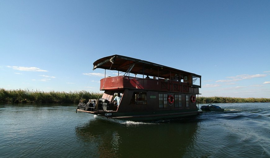The Kubu Queen can accommodate six guests on board in two beautiful double cabins, as well as another two single beds on the upper deck. The Kubu Queen can accommodate six guests on board in two beautiful double cabins, as well as another two single beds on the upper deck.