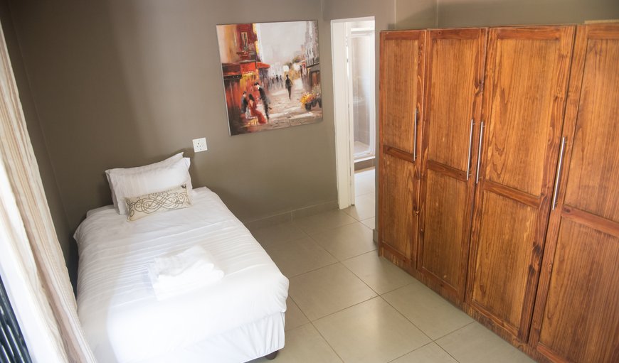 A home away from home. This lovely self catering unit has everything you need. Offering a fully equipped kitchen, double bed & extra three quarter bed, a big walk in shower & a Braai in your own private court yard. You can be assured to feel at home. A home away from home. This lovely self catering unit has everything you need. Offering a fully equipped kitchen, double bed & extra three quarter bed, a big walk in shower & a Braai in your own private court yard. You can be assured to feel at home.