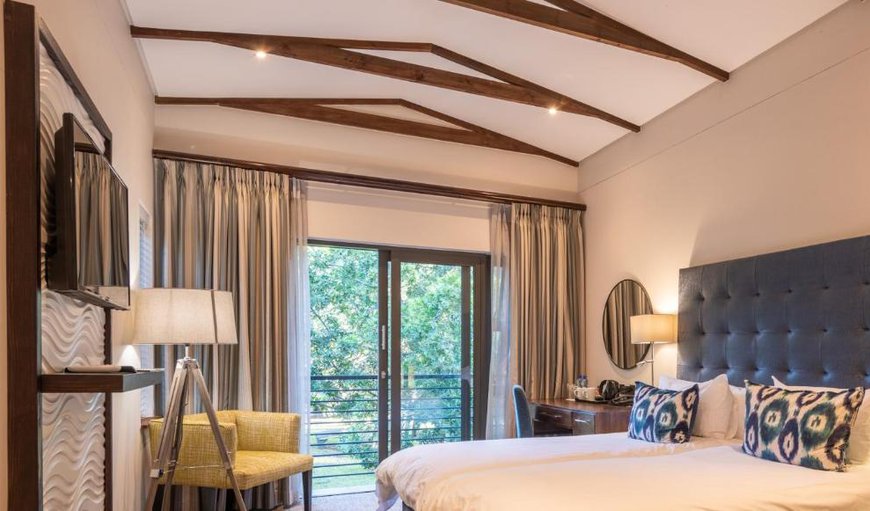 Waterfront Villa - There is a king size bed in the main room and a flexible twin bed setup in the second room Waterfront Villa - There is a king size bed in the main room and a flexible twin bed setup in the second room