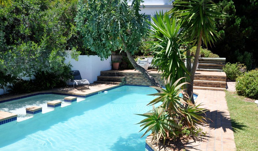 Welcome to Oceangolf Guesthouse in Noordhoek, Cape Town, Western Cape, South Africa