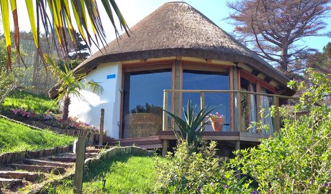 Gazebo under thatch photo 48