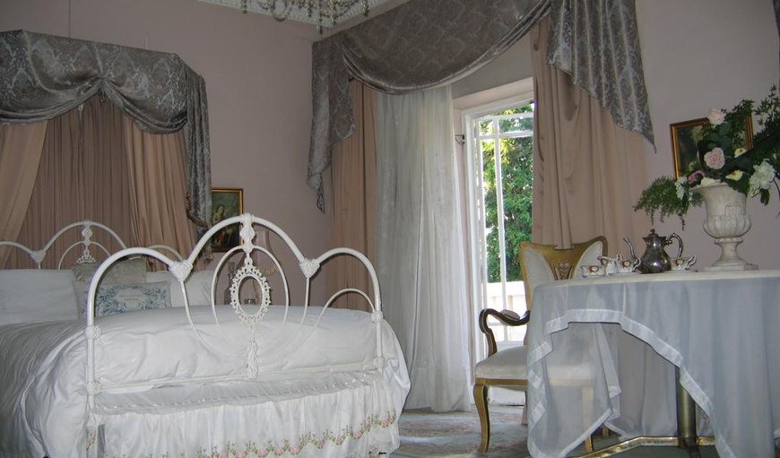 Victorian Bridal Suite: Victorian Bridal Suite