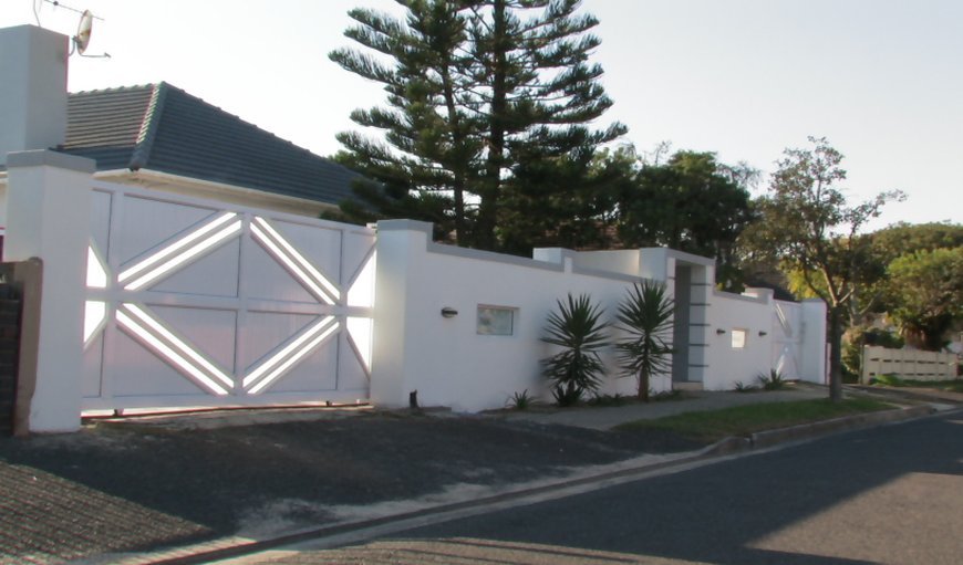 Welcome to Bonani B and B in Thornton, Cape Town, Western Cape, South Africa