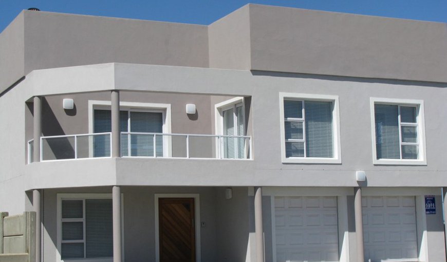 Welcome to Sharky Holiday Home in Gansbaai, Western Cape, South Africa