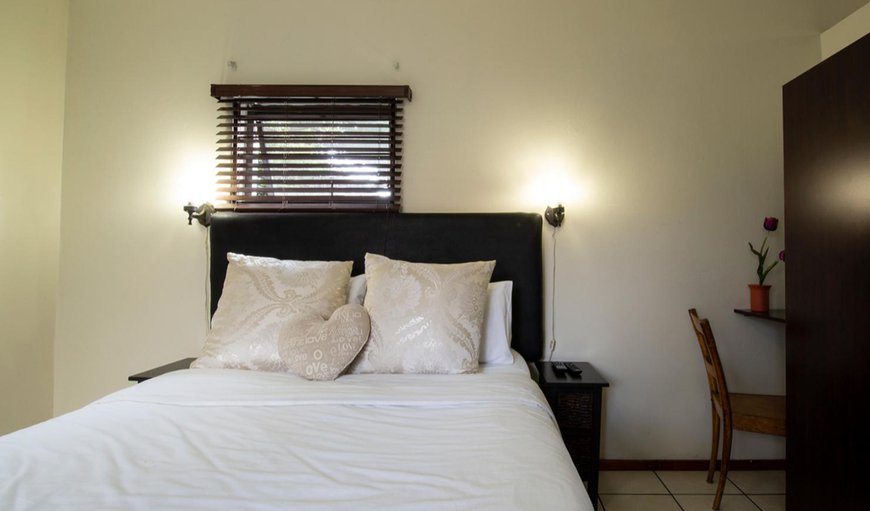 Honeymoon Room: Honeymoon Room Bedroom