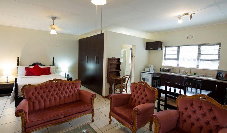 Luxury Room 8: luxury Room 8 living/kitchen area