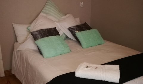 Room 2: Room 2