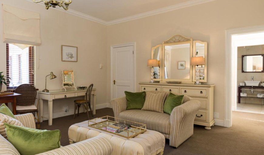 Executive :The Almond Suite: Seating area
