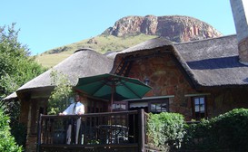 Forest Creek Lodge & Spa image