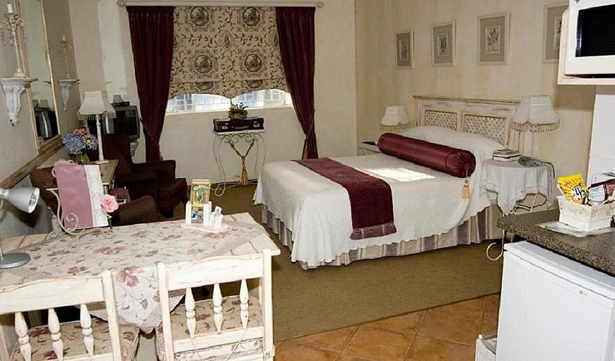 Deluxe Double Room: Deluxe King Room with Bath