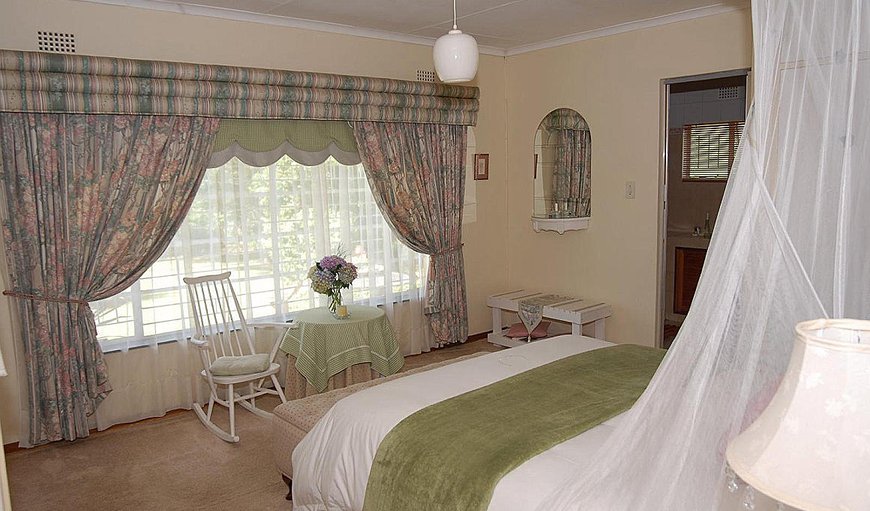 Standard Queen: Two Bedroom Cottage