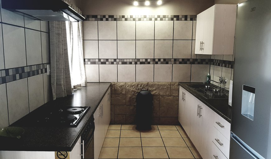 ZEBRA CHALET: 3 bedroom, 2 bathroom: Zebra 7
