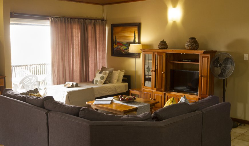 Zebra Plains : Self-catering (6): Lounge/Living Room
