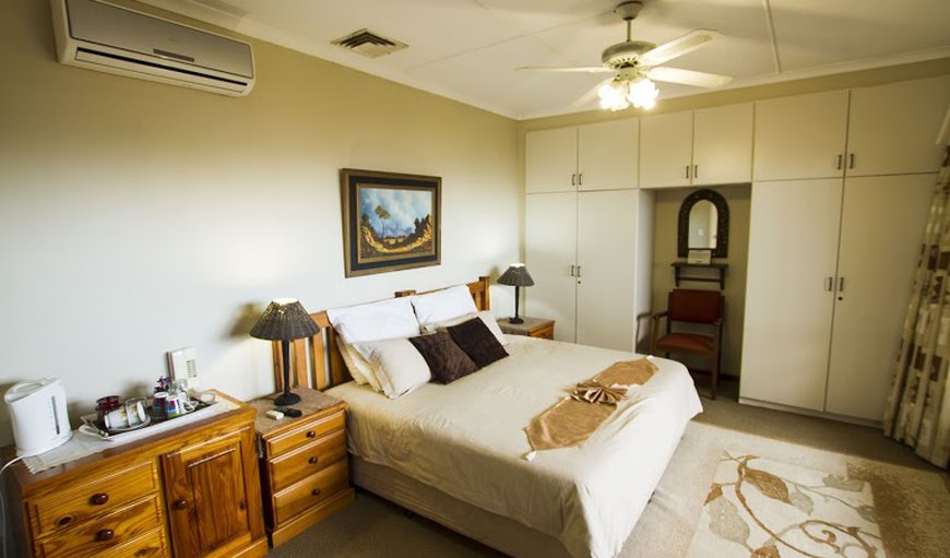 Triple Room with Sea View: En-Suite Bedroom
