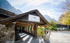 Du Kloof Lodge image