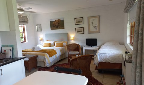 Sauvignon Blanc (Self Catering): One Room Self-Catering(Double Bed )and Single Bed)