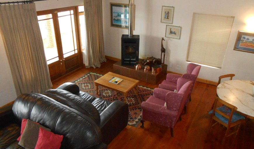 Oak Cottage: The living area in Oaktree Cottage at Grangehurst Winery