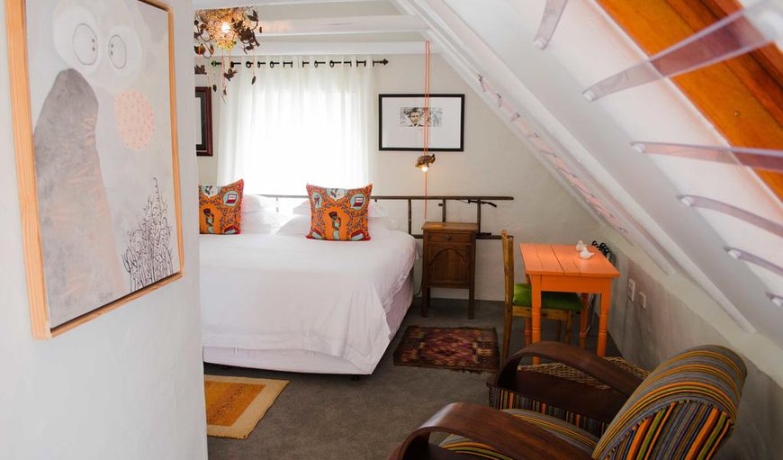 ooh la la! - King/Twin Upstairs: The room has a King-sized bed