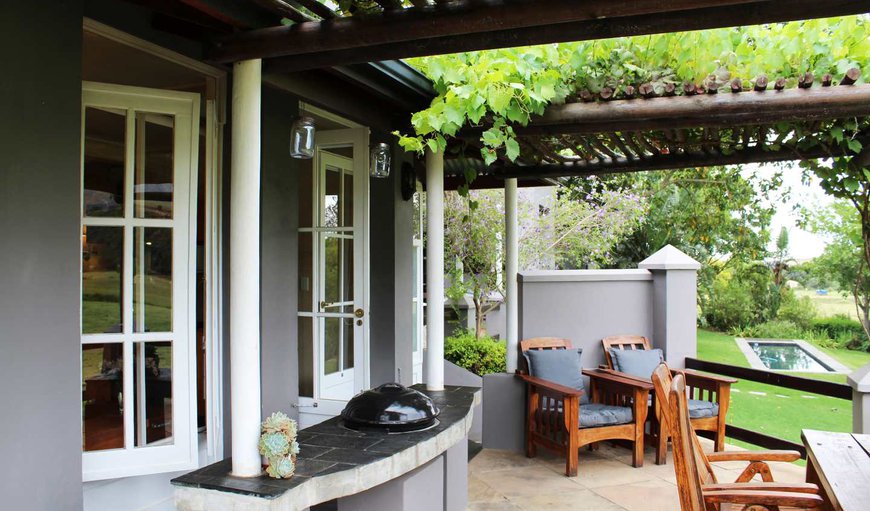 Carol Suite: Self catering Suites- Enjoy the built in barbecue on the private patio, (all wood, & charcoal supplied)