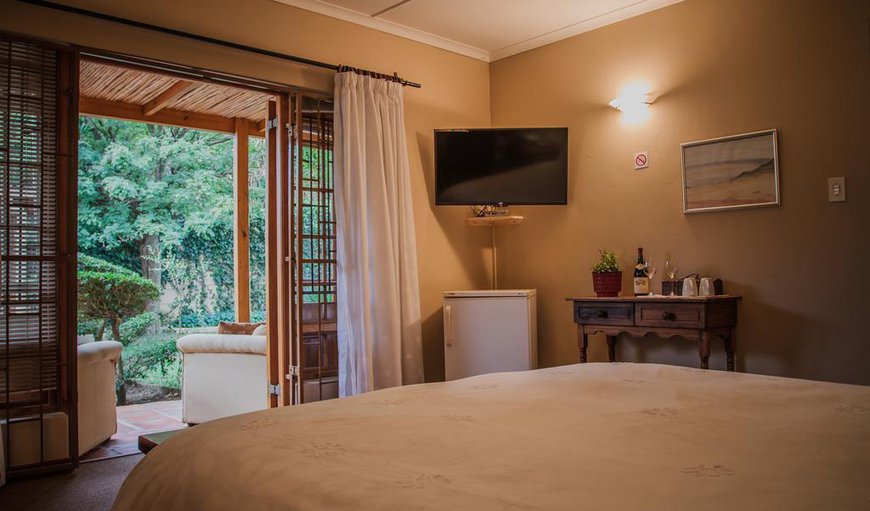 Double en-suite with bath & shower - These standard double rooms contain a TV with WiFi, coffee/tea making facilities and an en-suite bathroom. Double en-suite with bath & shower - These standard double rooms contain a TV with WiFi, coffee/tea making facilities and an en-suite bathroom.