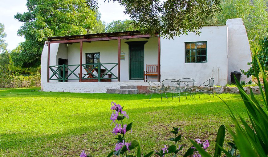 Green Cottage: Green Cottage