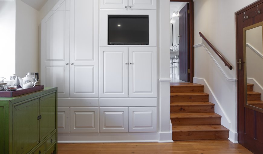 Manor Standard Room Twin: Manor