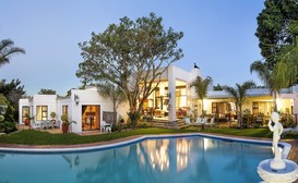 Cape Pillars Boutique Hotel image