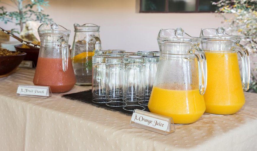 Breakfast and dinner are included for lodge guests. Light lunches are available between 12:30 and 14:00. Breakfast and dinner are included for lodge guests. Light lunches are available between 12:30 and 14:00.