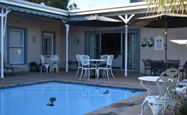 Paradiso Guesthouse and Self-Catering Cottage. image