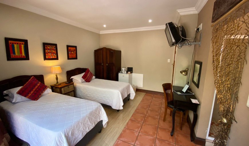 Standard Suite: Standard room (Moyo)- 2 single beds