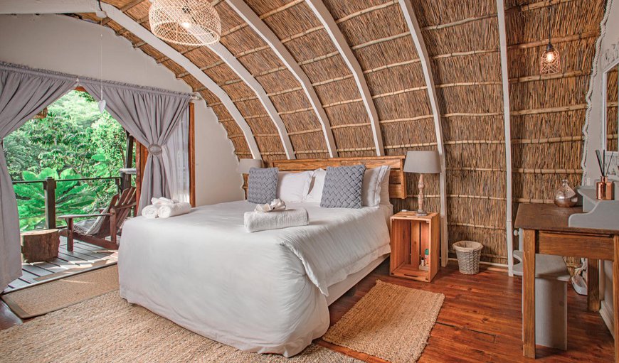 Luxury 2 Bedroom Lake View Suite - There is a king size bed in 1 room and 2 single beds in the second room Luxury 2 Bedroom Lake View Suite - There is a king size bed in 1 room and 2 single beds in the second room
