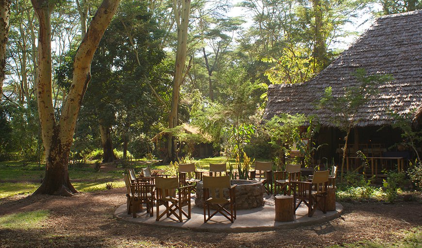 Migunga Tented Camp communal area is fitted with a fire pit perfect for relaxing next to and socializing with friends or the other guests