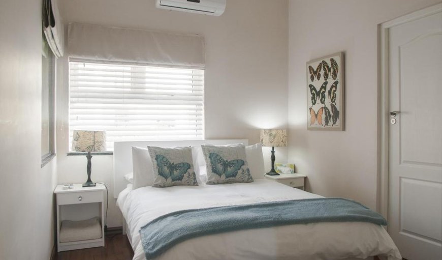 Standard Double Room: Standard Double Room - Bedroom with a double bed