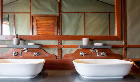 Ndhovu River Suite: Bathroom