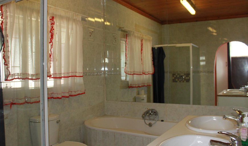 Standard Room: Standard Room - Bathroom