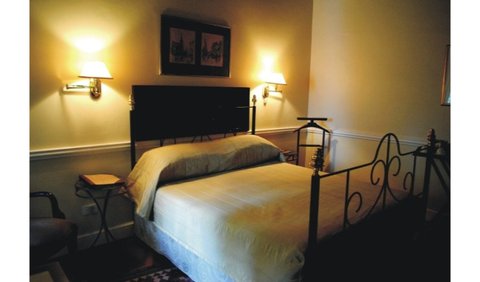 B Superior7 MainHouse DoubleBed Bath: Superior Suite 7 at The Riebeek Valley Hotel, this room offers simplicity and comfort with its own en suite.