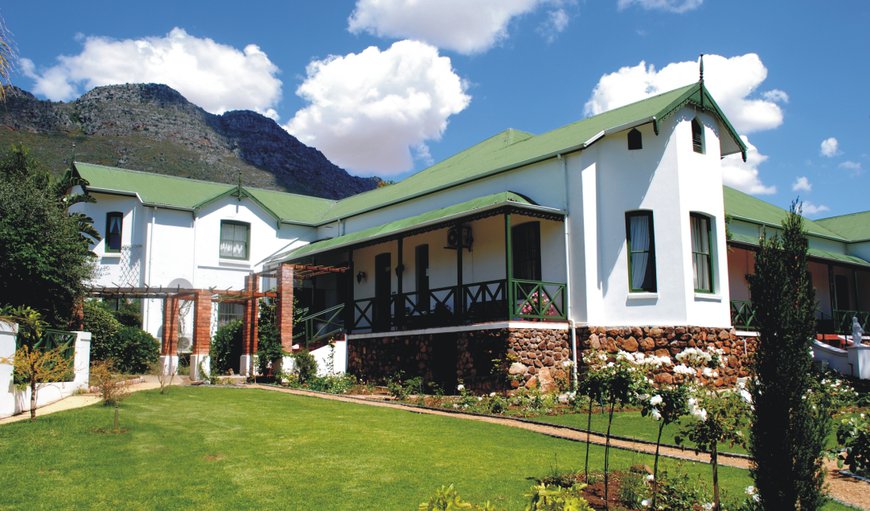 Riebeek Valley Country Retreat is a tranquil and romantic B&B with vistas of picturesque vineyards, olive groves and majestic Kasteelberg Mountains. Riebeek Valley Country Retreat is a tranquil and romantic B&B with vistas of picturesque vineyards, olive groves and majestic Kasteelberg Mountains.