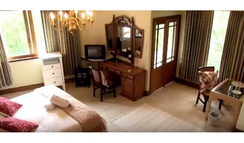 A Suite30 Fountain KingBathShower: Honeymoon Suite 30