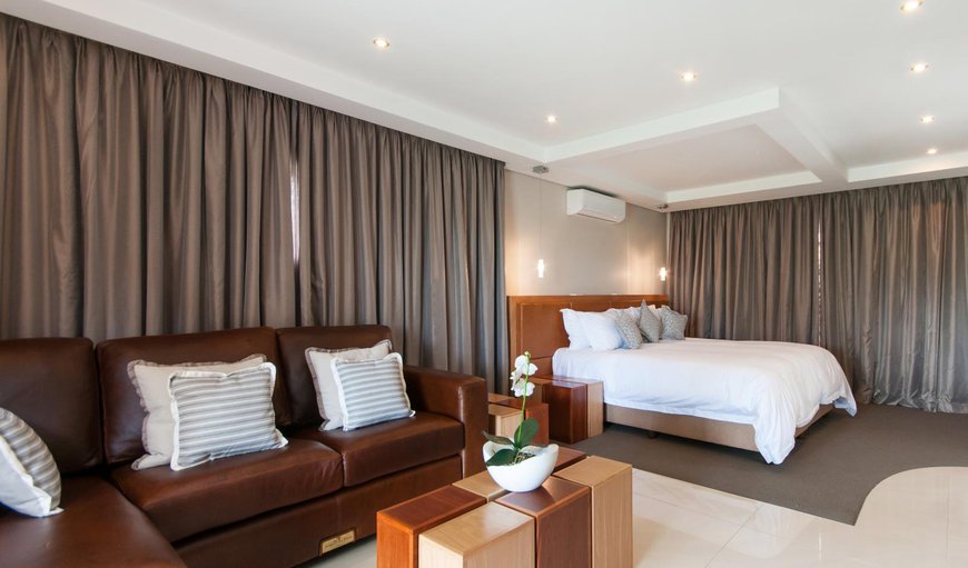Luxury Suite: Luxury Suite - Bedroom