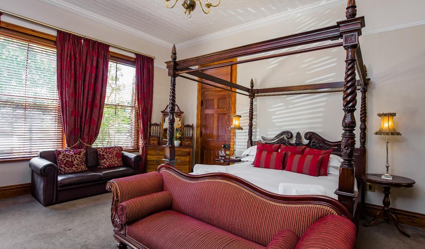 Luxury Room: Luxury Room - The bedroom has a king size bed