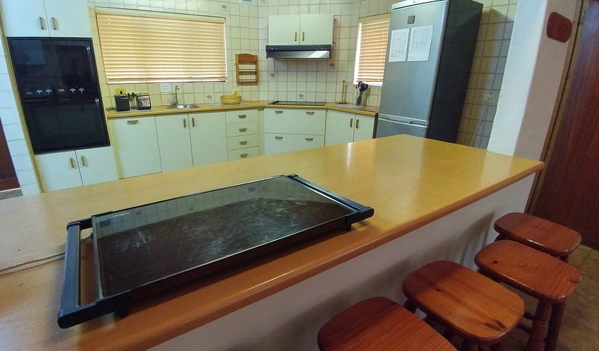 There is a dinning area in the kitchen, perfect place to cook and socialize or just enjoy your meal together There is a dinning area in the kitchen, perfect place to cook and socialize or just enjoy your meal together