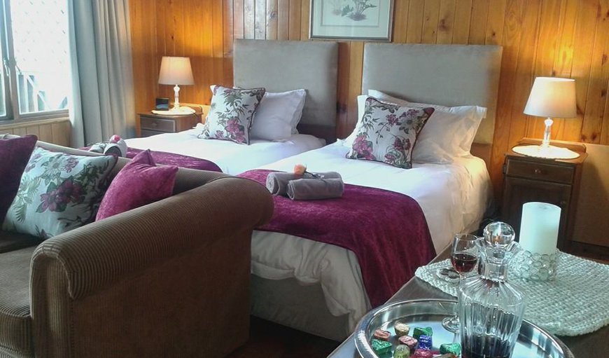 Chalet: The chalet offer twin single beds and a patio with garden views