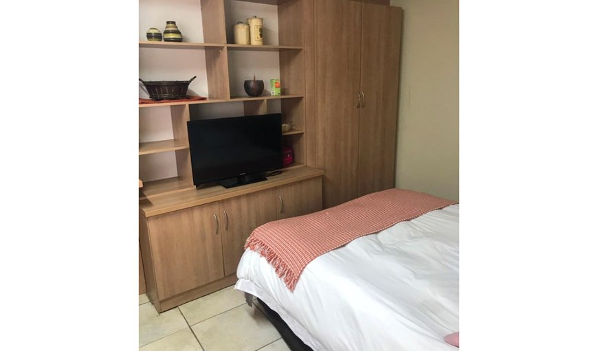 Selfcatering: Double bed with shower: Selfcatering : Double bed with shower