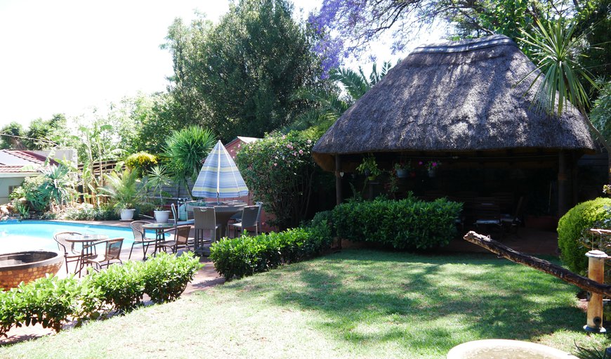 Garden & Thatched lapa