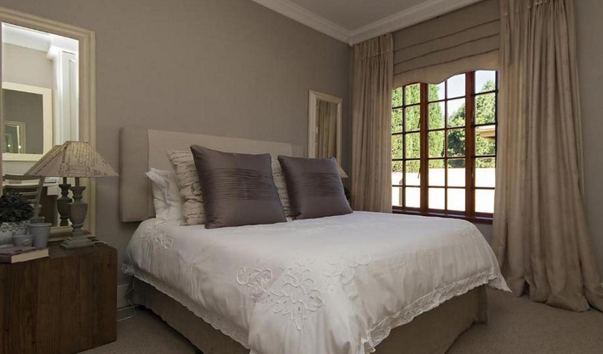 Luxury House - Rose Park 7: Luxury house - Rose Park 7 - Bedroom