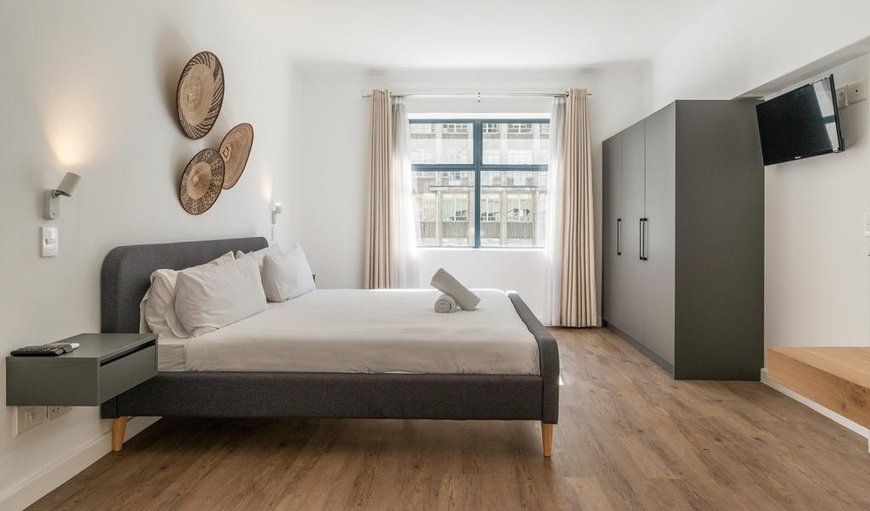 ITC - Adderley Terrace: The bedroom is furnished with a king size bed