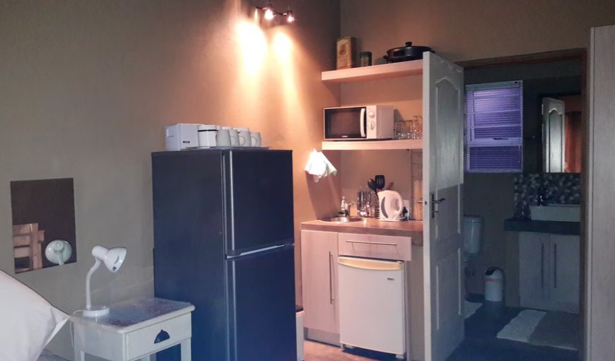 Self-Catering Unit 2: Unit 2 - Kitchenette