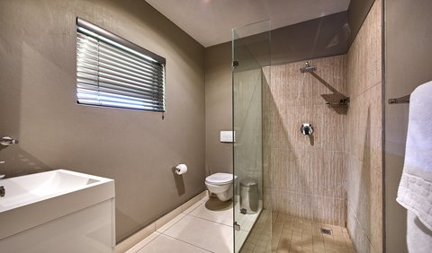 Luxury King Rooms: Luxury King Room Bathroom